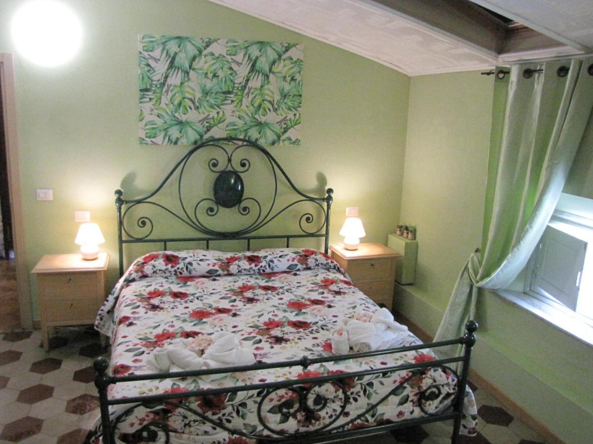 Bb La Bella Addormentata E Il Principe Calaf Bed & Breakfast Lucca Exterior photo